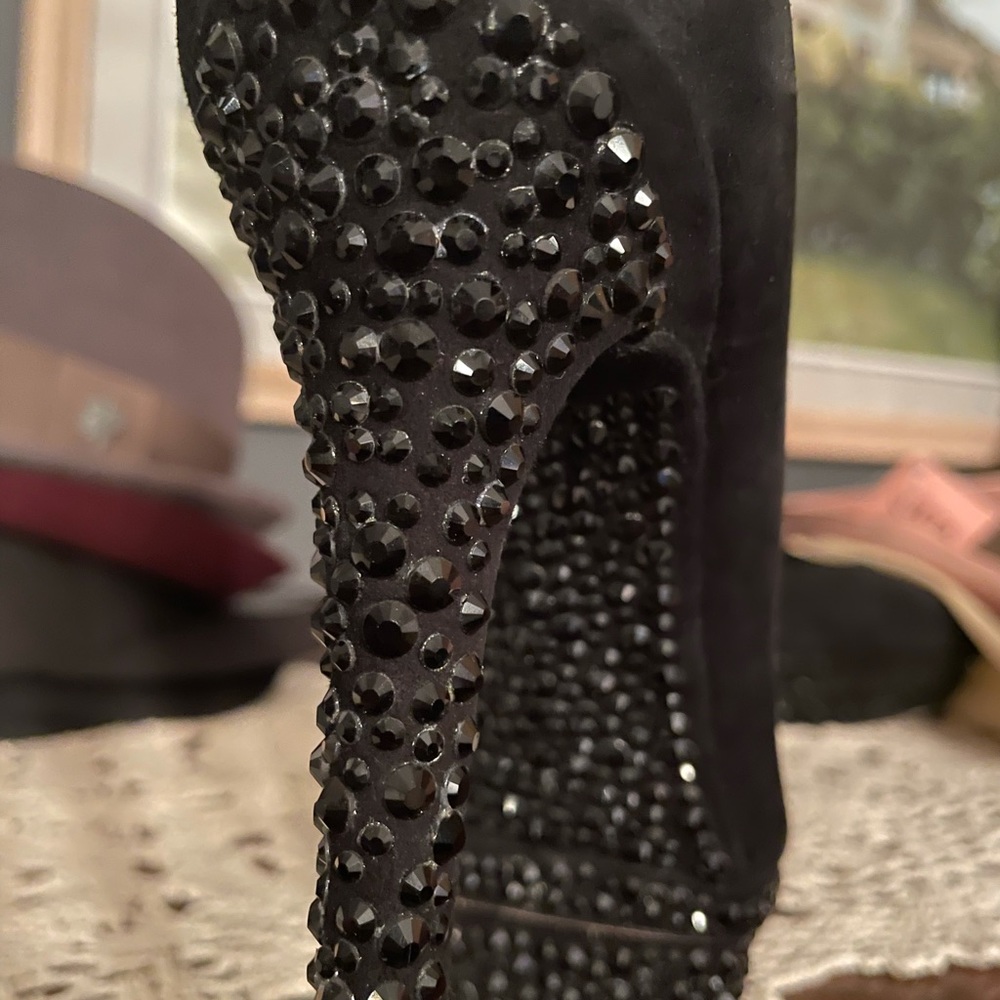 Brian Atwood 38.5/8 black crystal heels. Size 8 - Picture 2 of 16